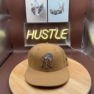 New Era NY Yankees Brown Fitted Sz 7